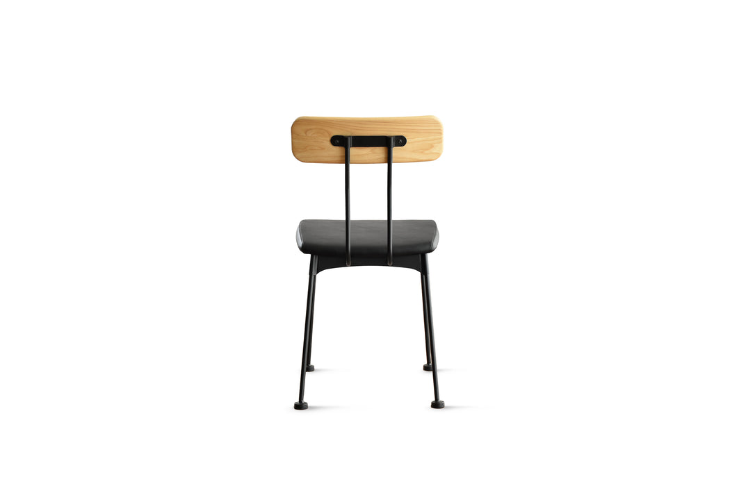 BLUNT CHAIR