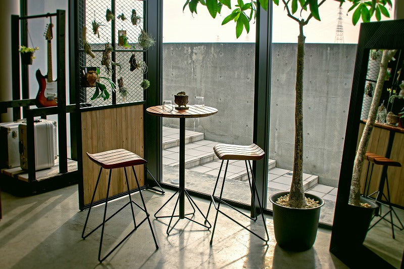 HAOK HIGH TABLE