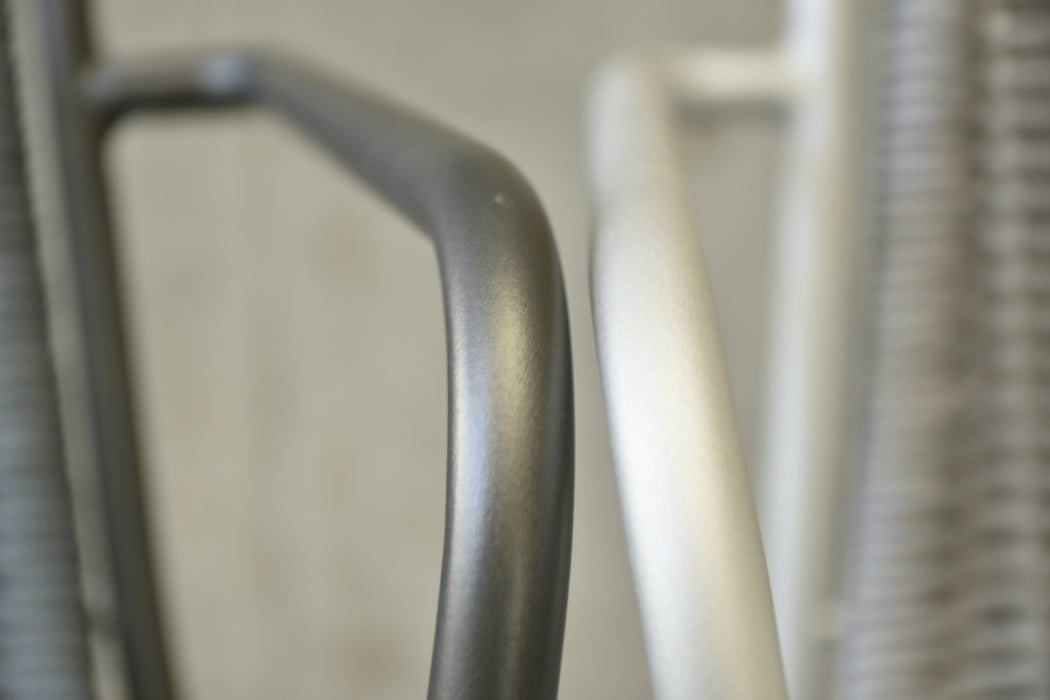 PENA LOUNGE CHAIR