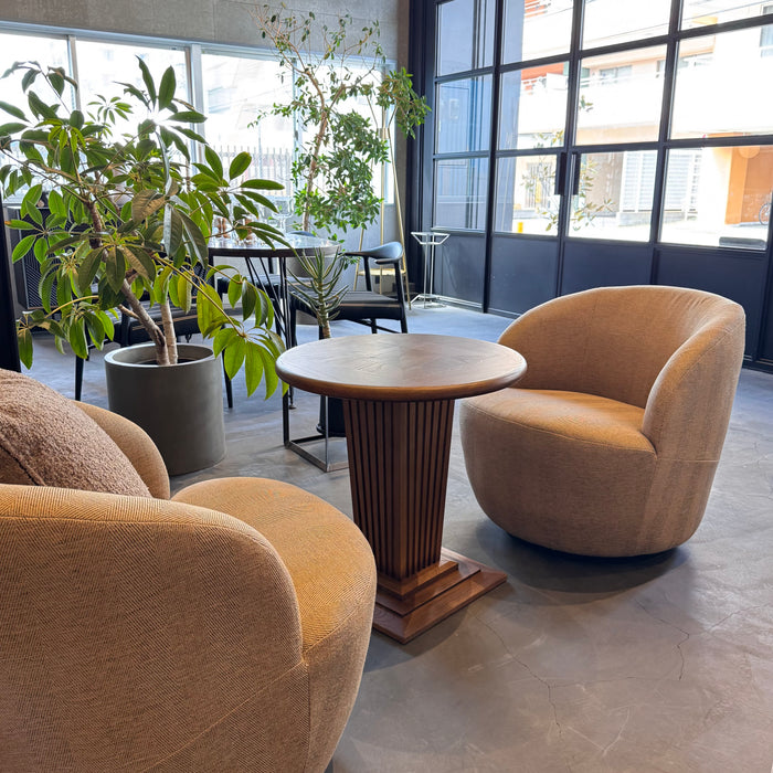 PREUM LOUNGE CHAIR